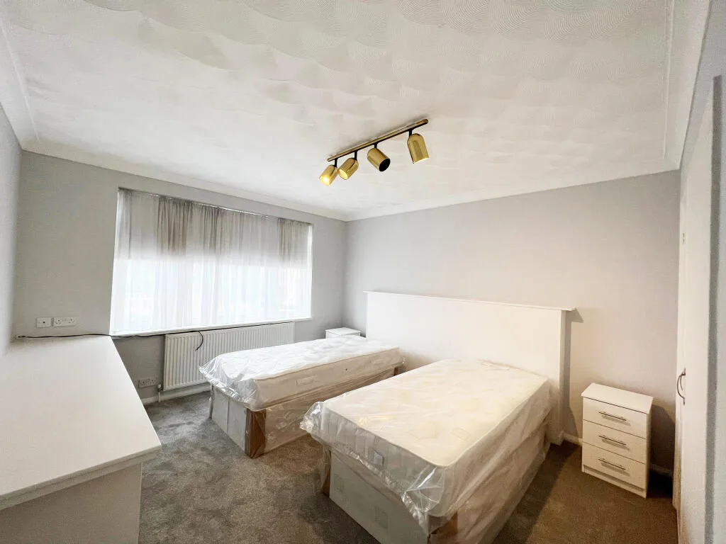 2 bedroom ground floor flat for rent