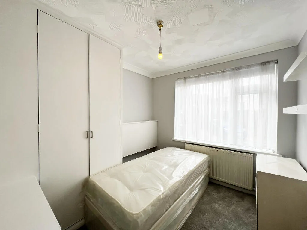 2 bedroom ground floor flat for rent