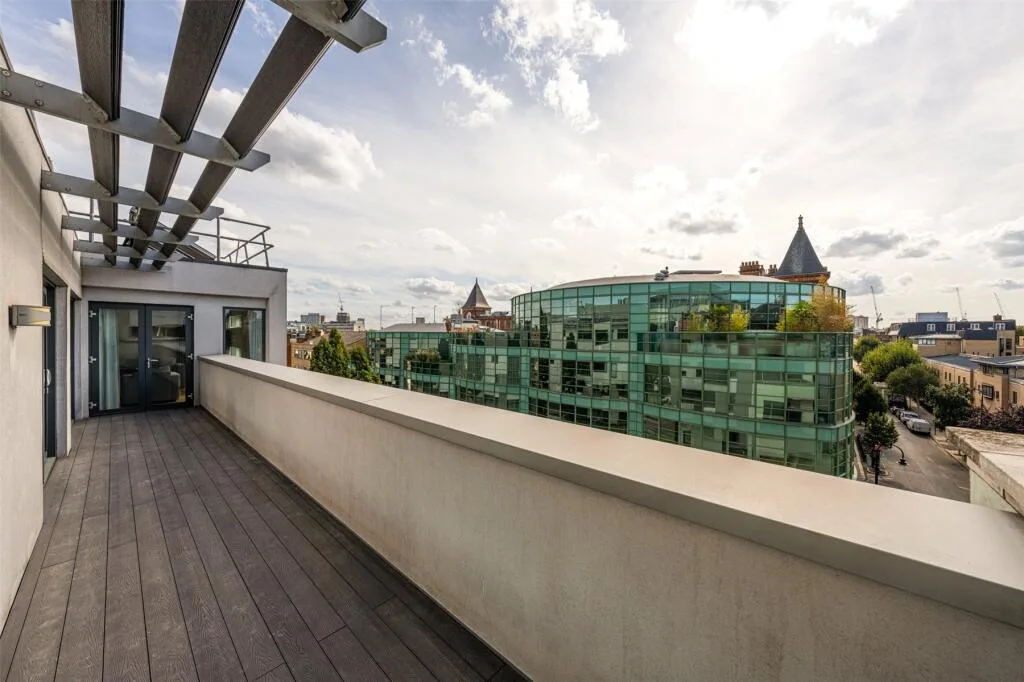 3 bedroom flat for rent
