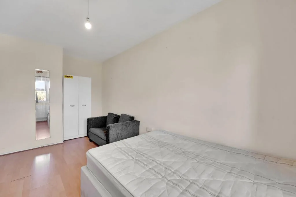 4 bedroom flat for rent