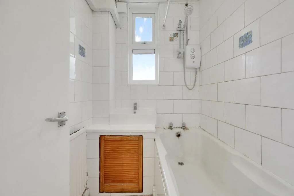 4 bedroom flat for rent