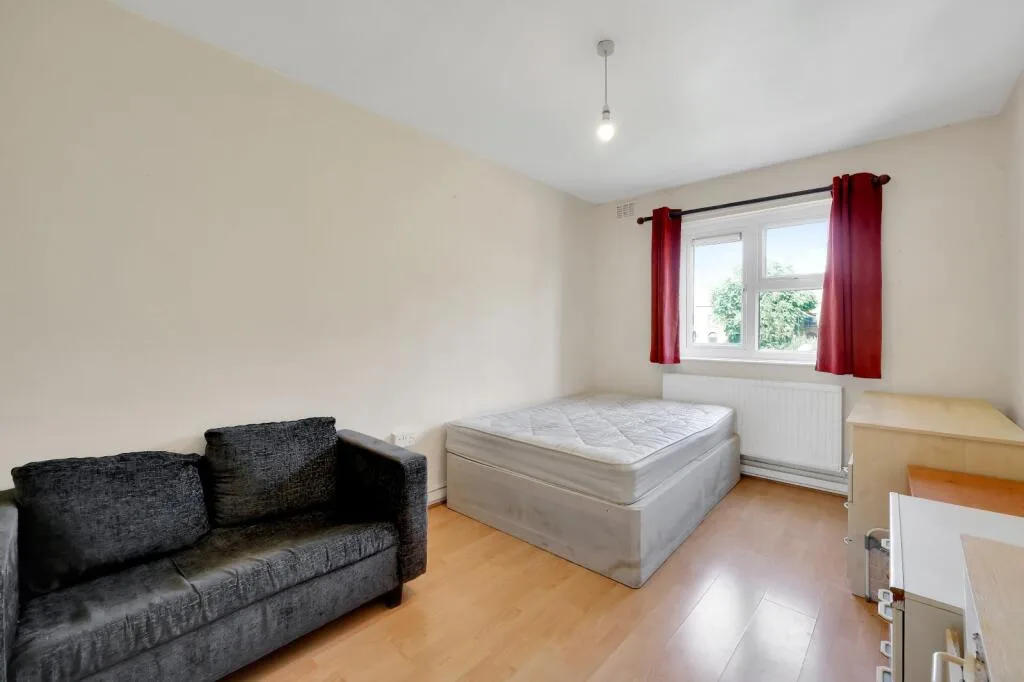 4 bedroom flat for rent