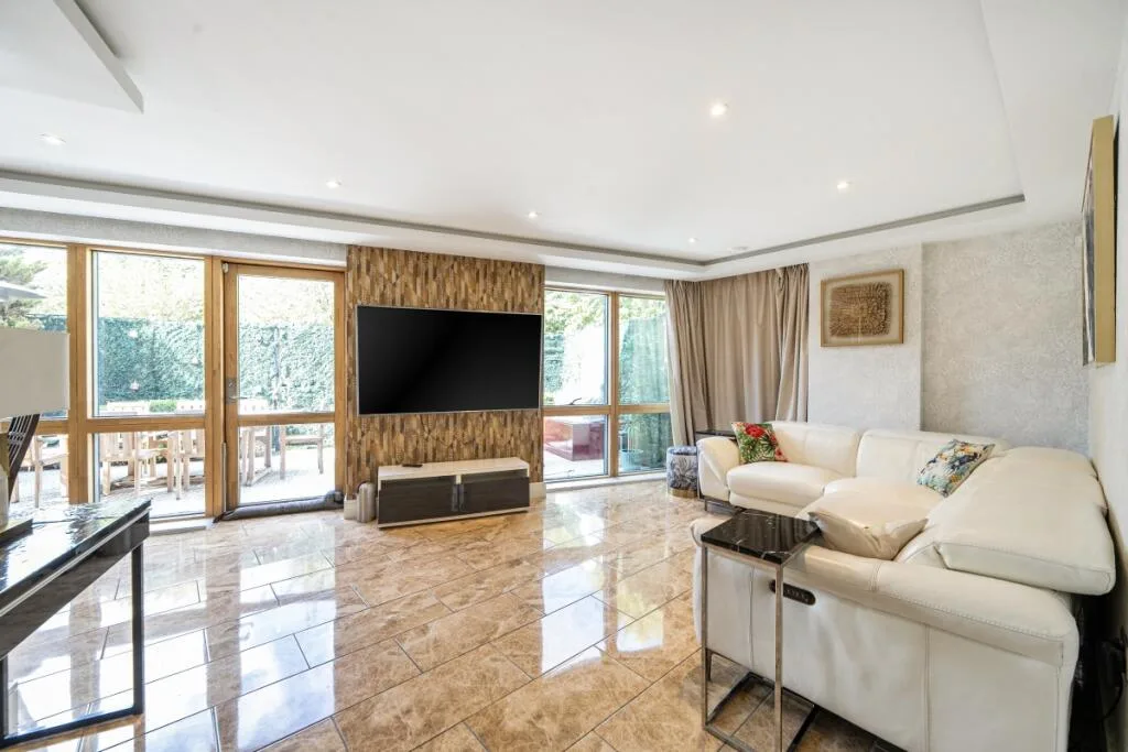 3 bedroom apartment for rent