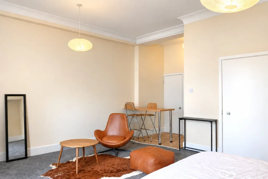 Studio flat for rent