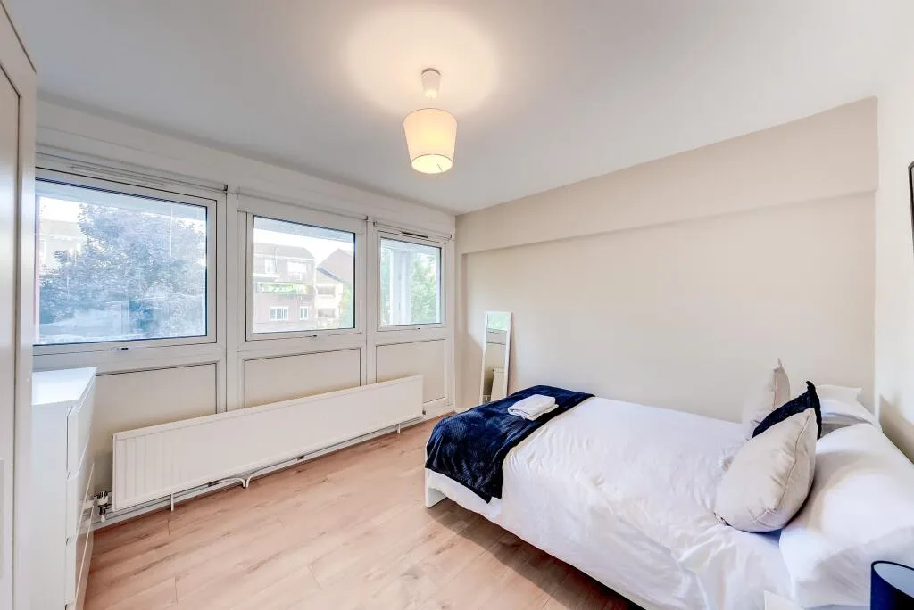 3 bedroom flat for rent