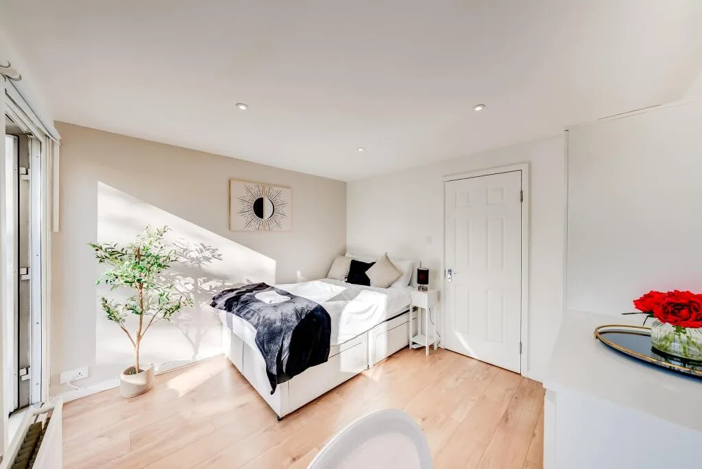 3 bedroom flat for rent