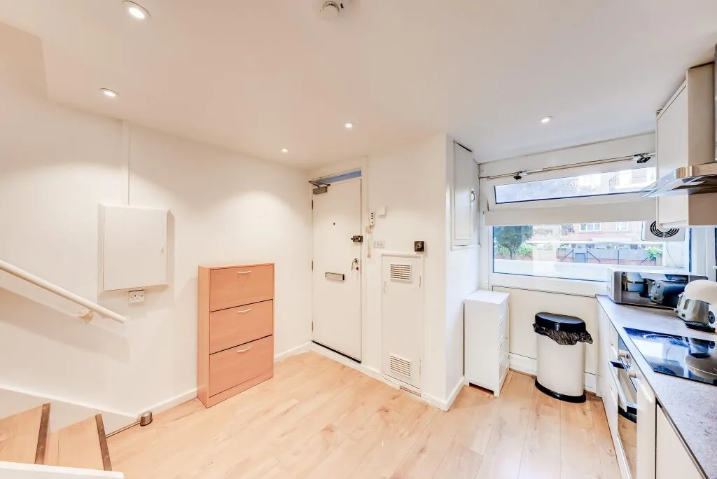 3 bedroom flat for rent
