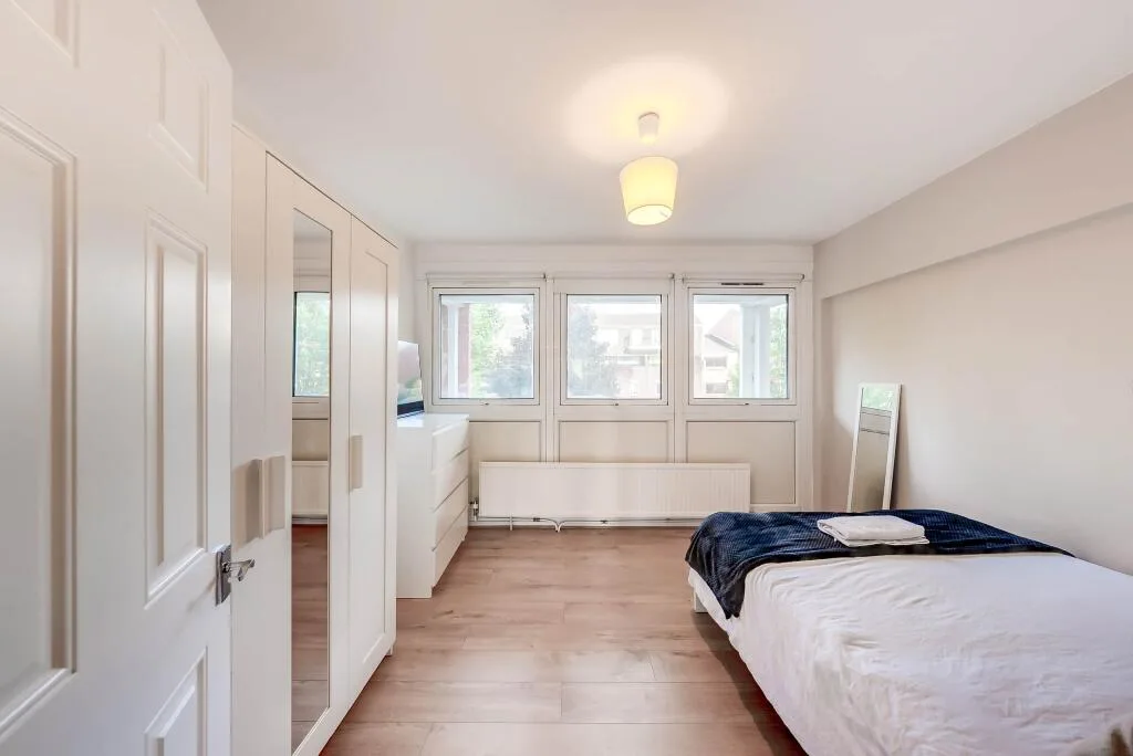 3 bedroom flat for rent