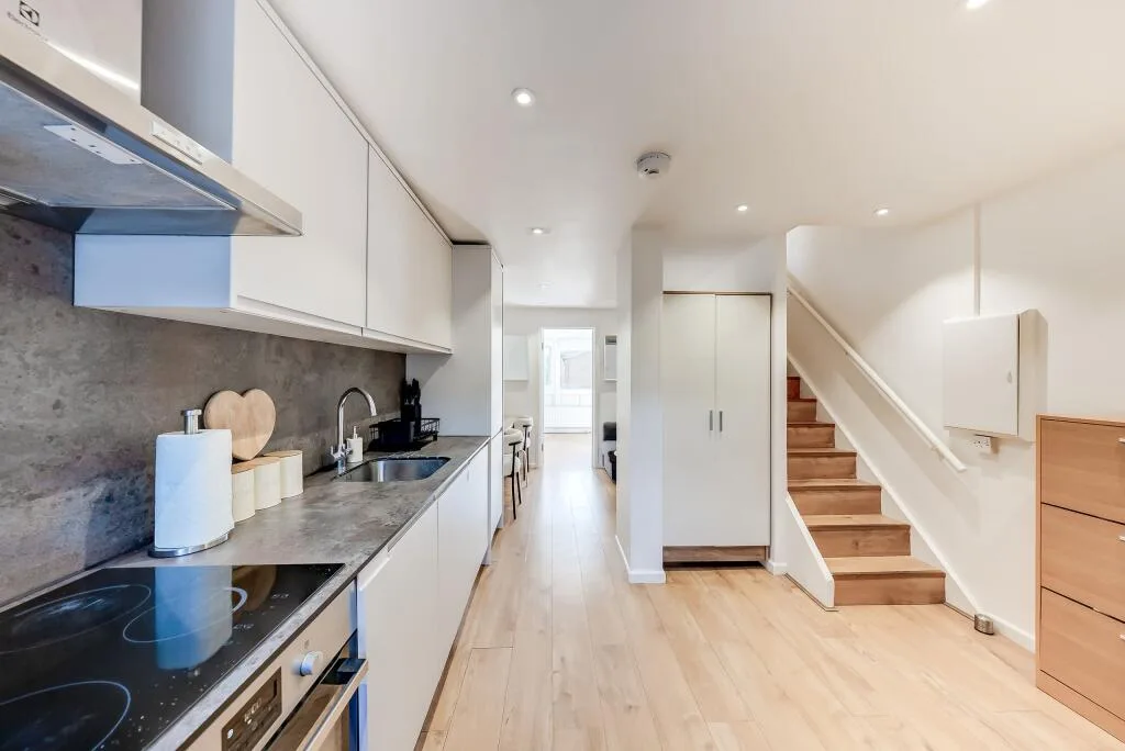 3 bedroom flat for rent
