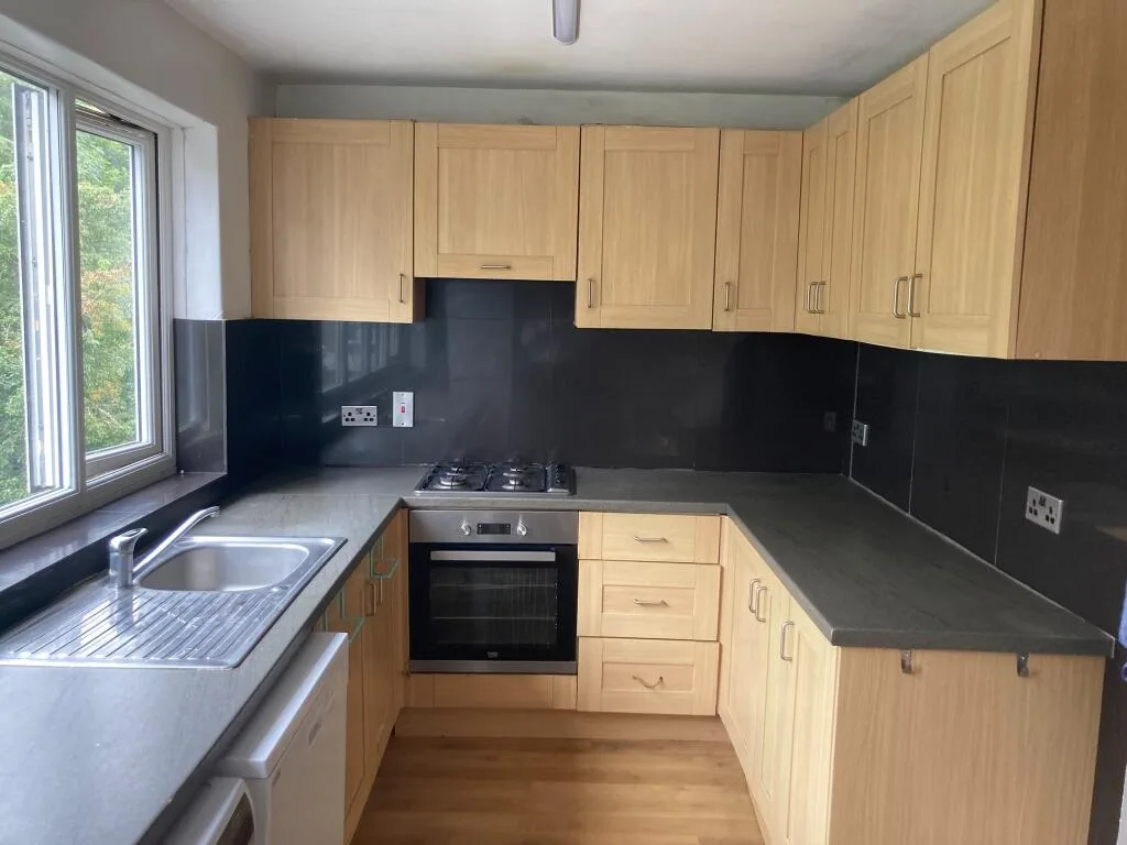 3 bedroom flat for rent