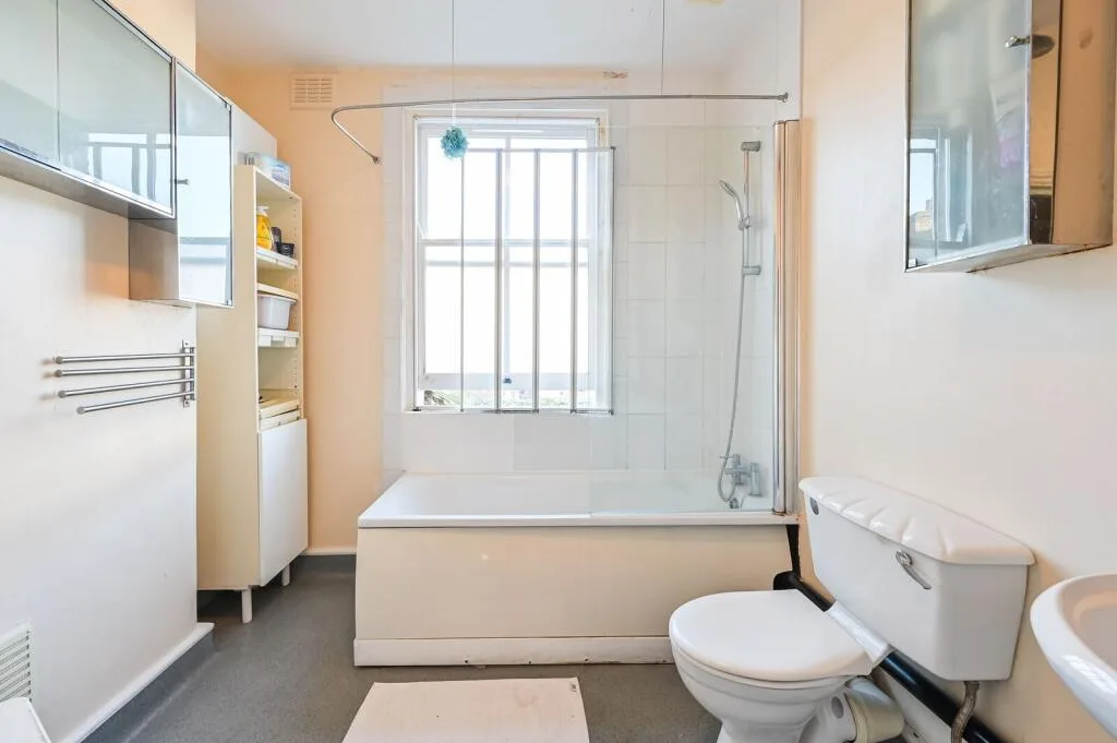 4 bedroom terraced house for rent