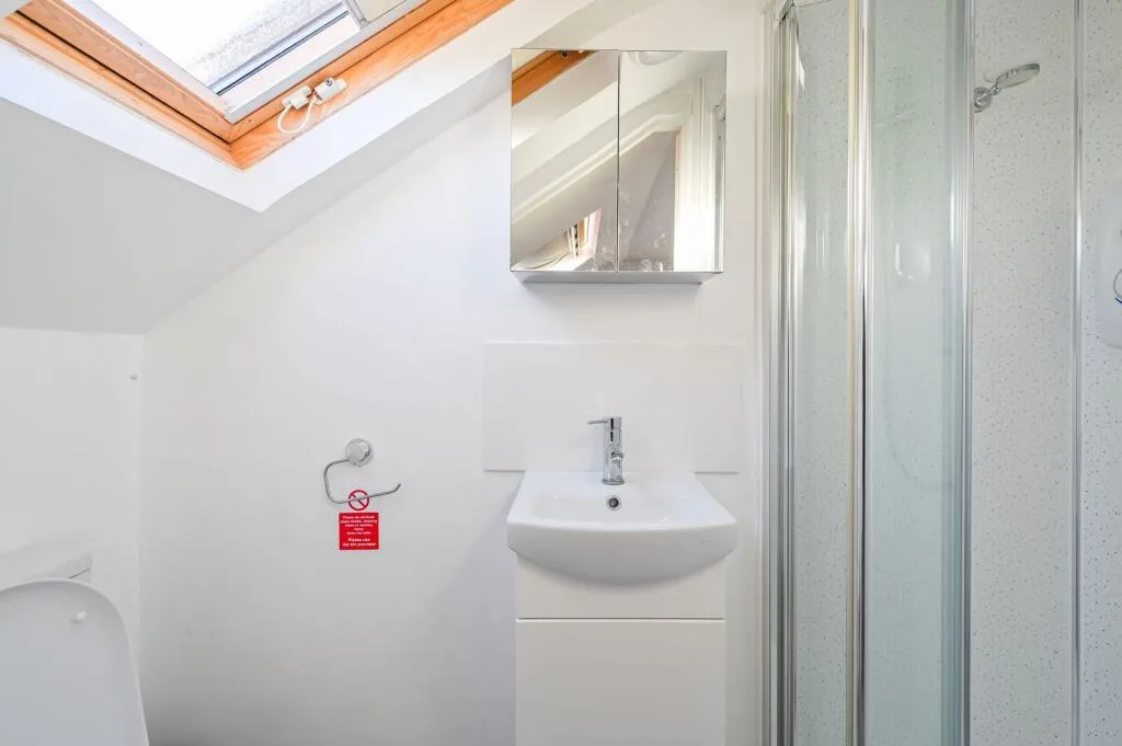 4 bedroom terraced house for rent
