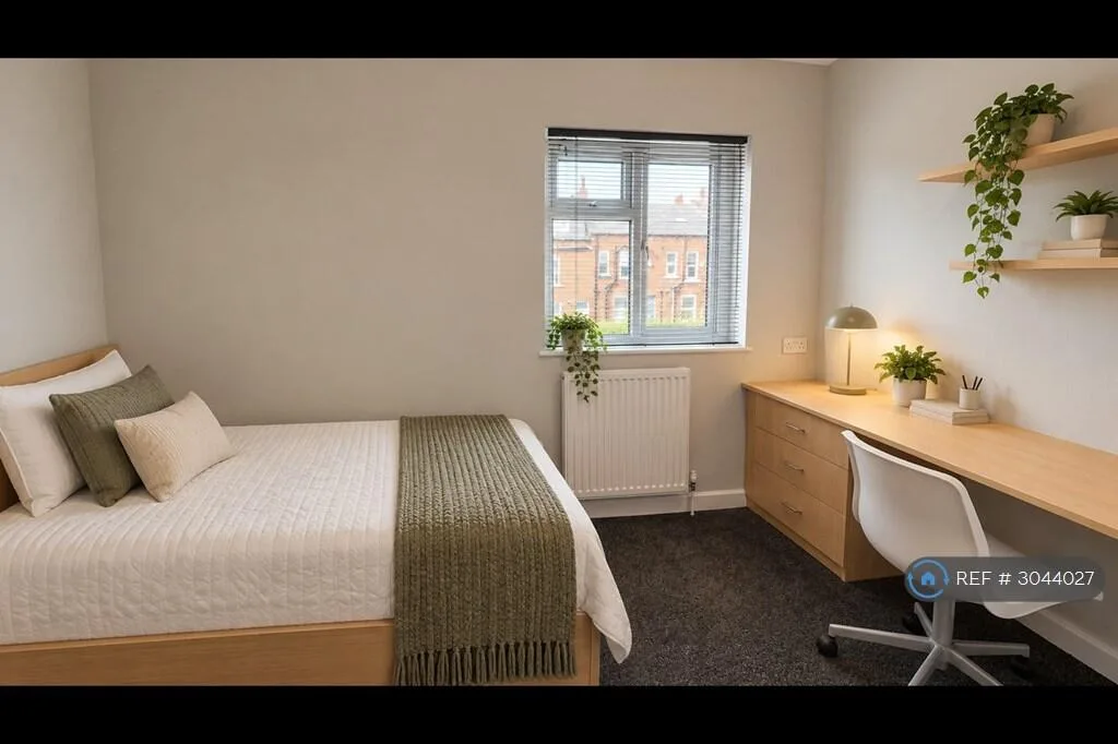 4 bedroom semi-detached house for rent