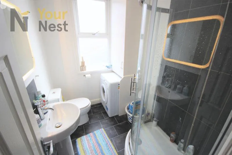 4 bedroom terraced house for rent