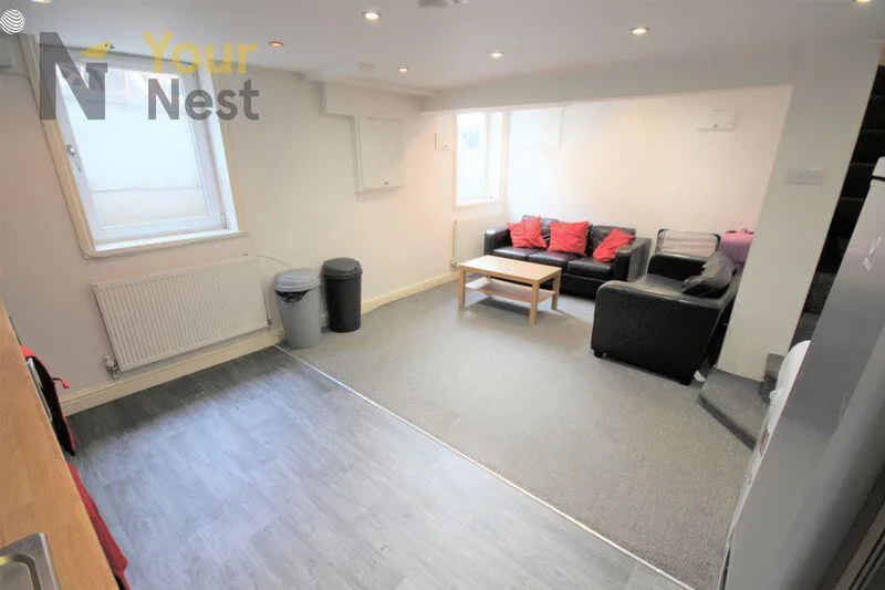 4 bedroom terraced house for rent
