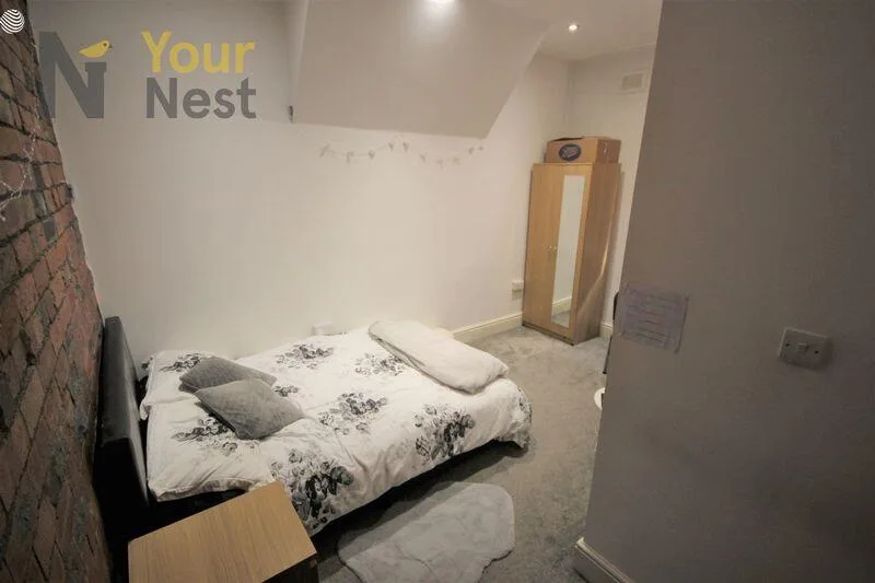 4 bedroom terraced house for rent