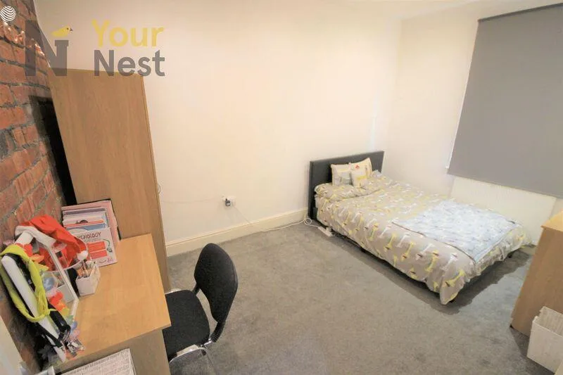 4 bedroom terraced house for rent