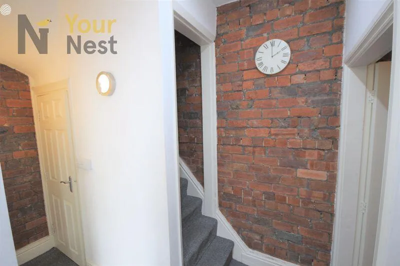 4 bedroom terraced house for rent