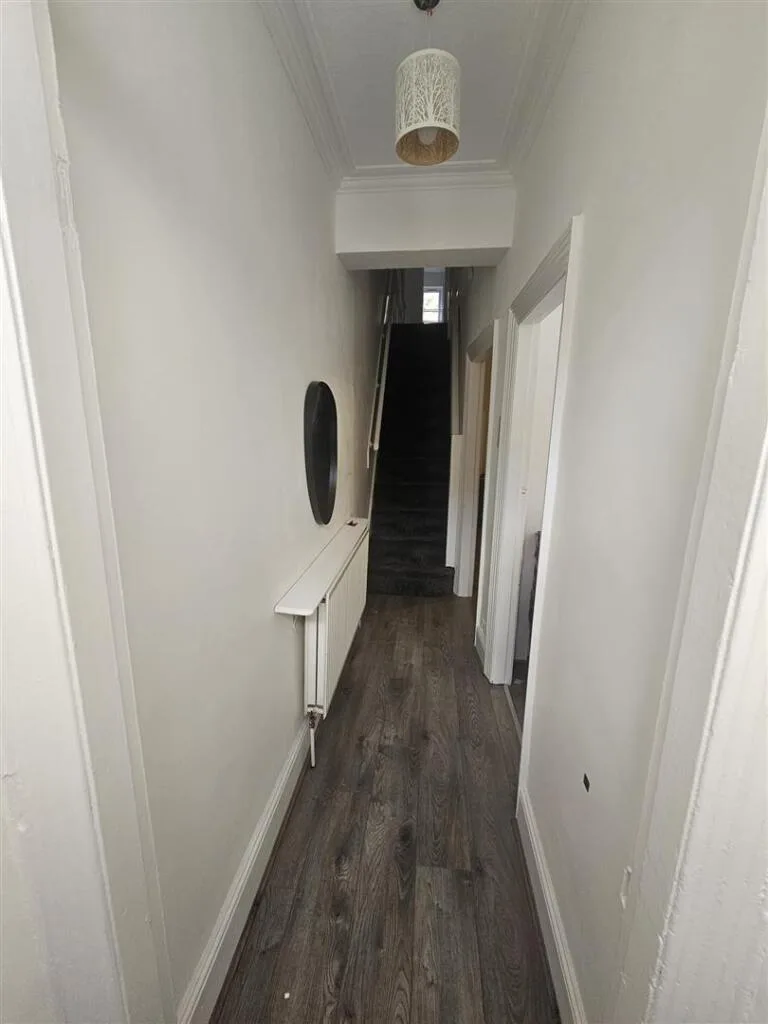 3 bedroom end of terrace house for rent