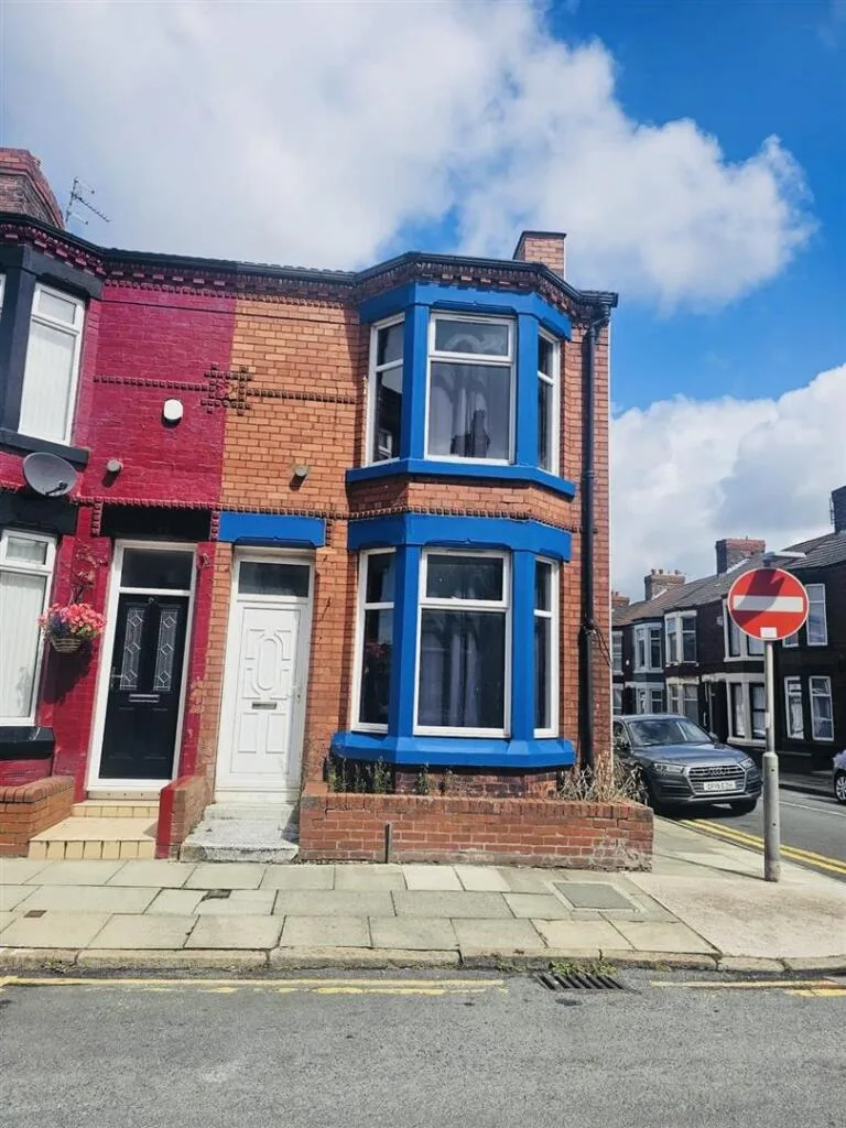 3 bedroom end of terrace house for rent