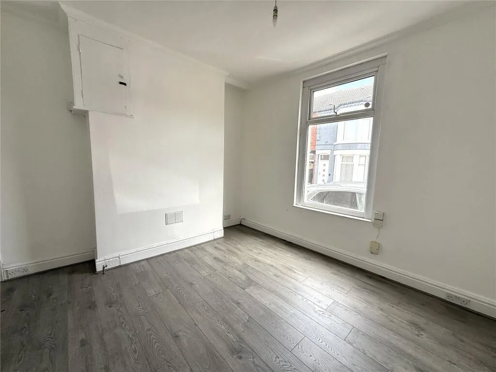 3 bedroom end of terrace house for rent