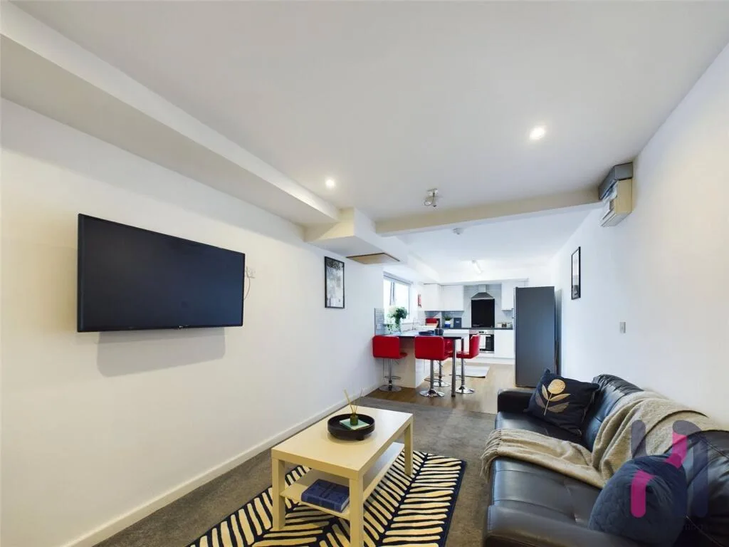 1 bedroom private hall for rent