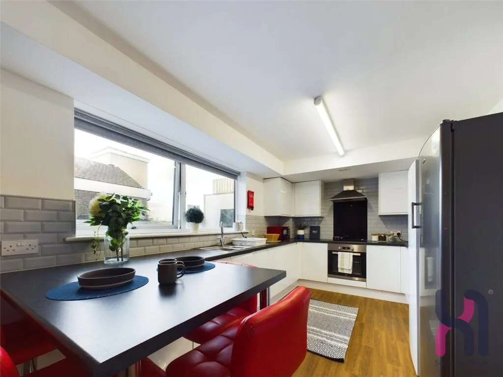 1 bedroom private hall for rent