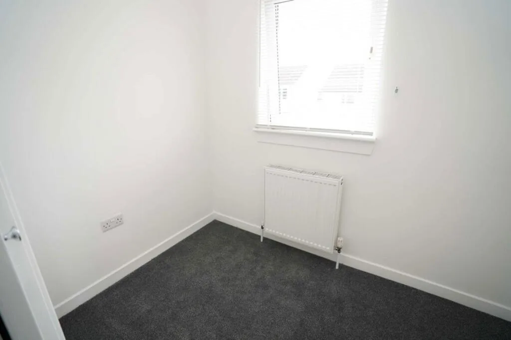 2 bedroom semi-detached house for rent