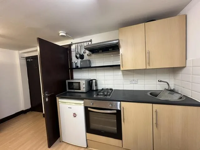 Studio flat for rent