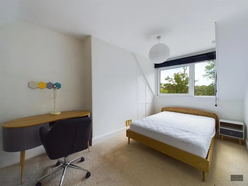 4 bedroom detached house for rent