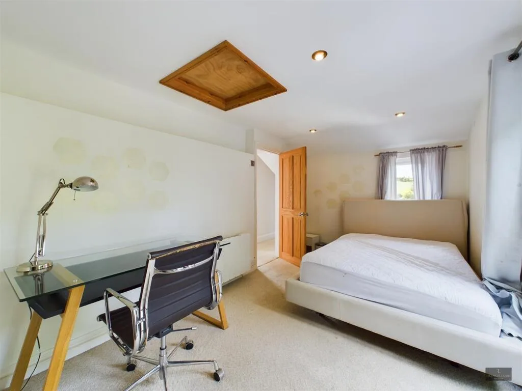 4 bedroom detached house for rent