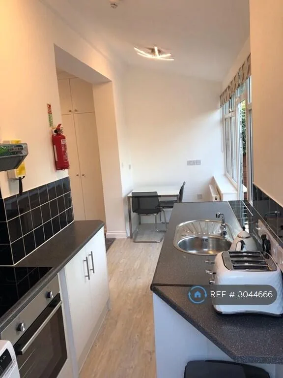 Studio flat for rent