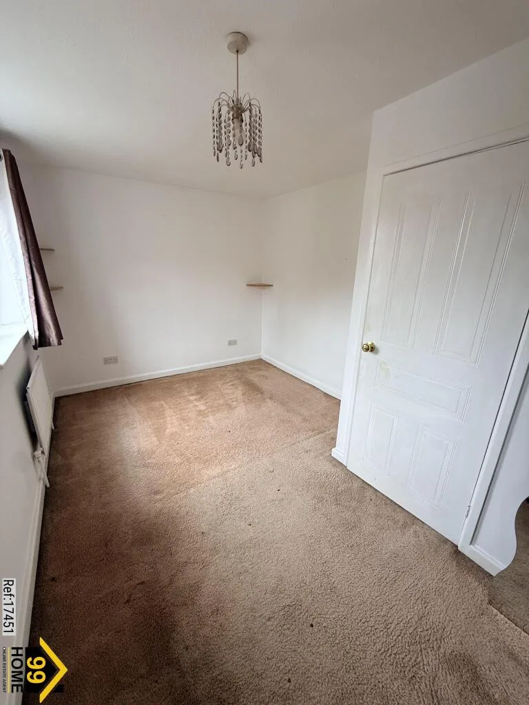 3 bedroom semi-detached house for rent