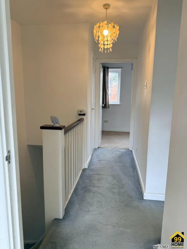 3 bedroom semi-detached house for rent