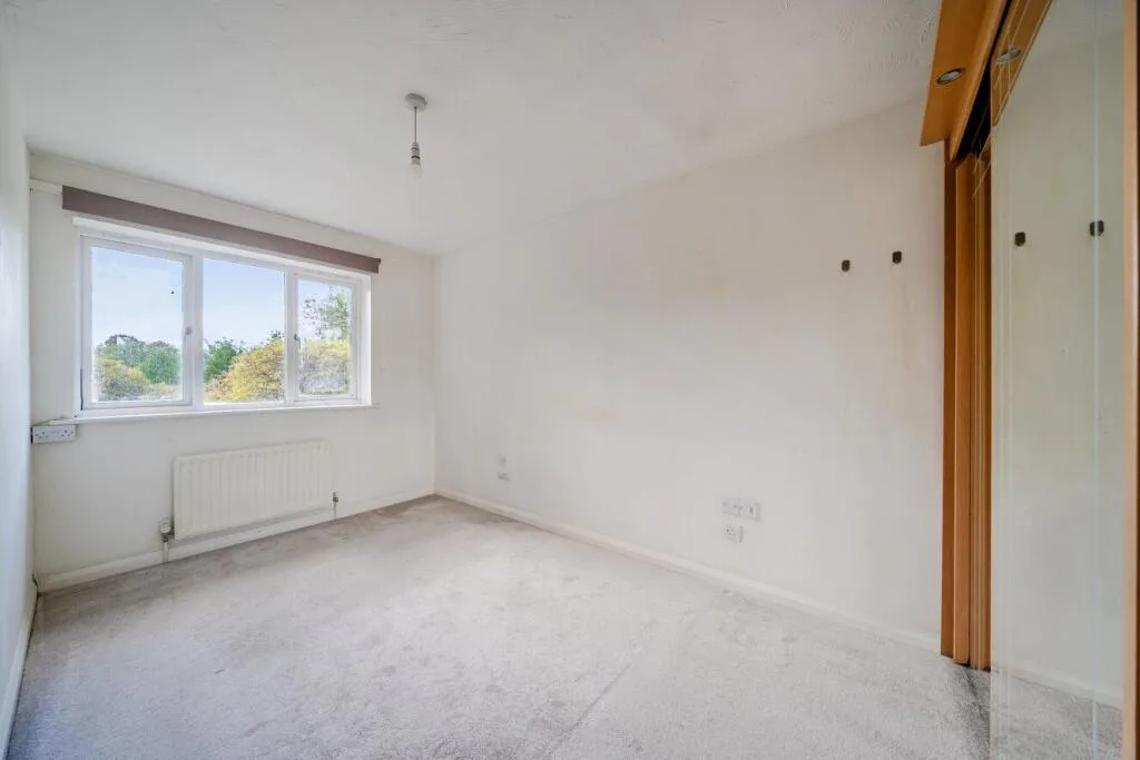 3 bedroom end of terrace house for rent