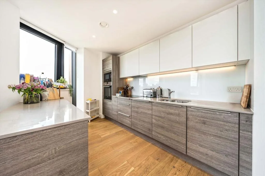 3 bedroom flat for rent