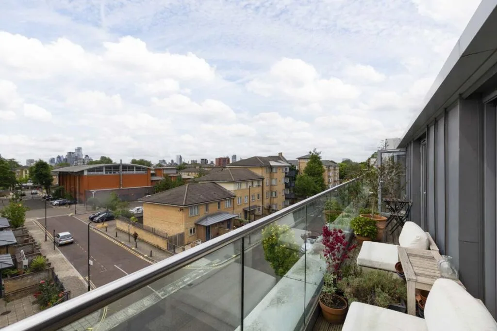 3 bedroom flat for rent