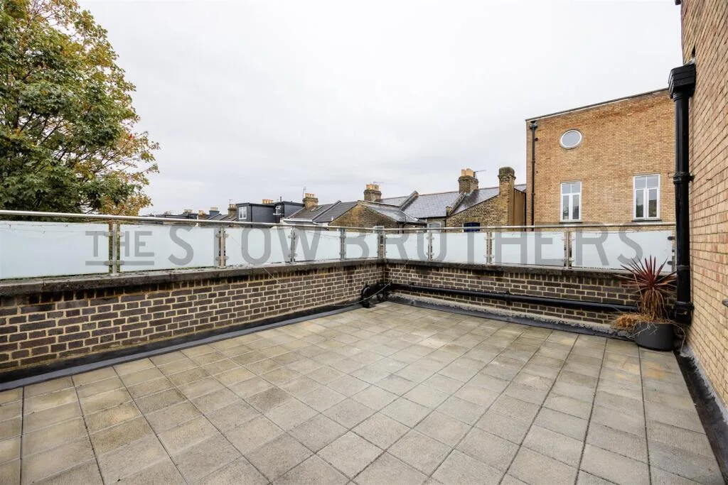 3 bedroom flat for rent