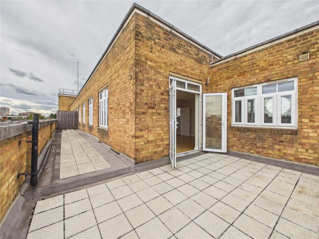 3 bedroom flat for rent