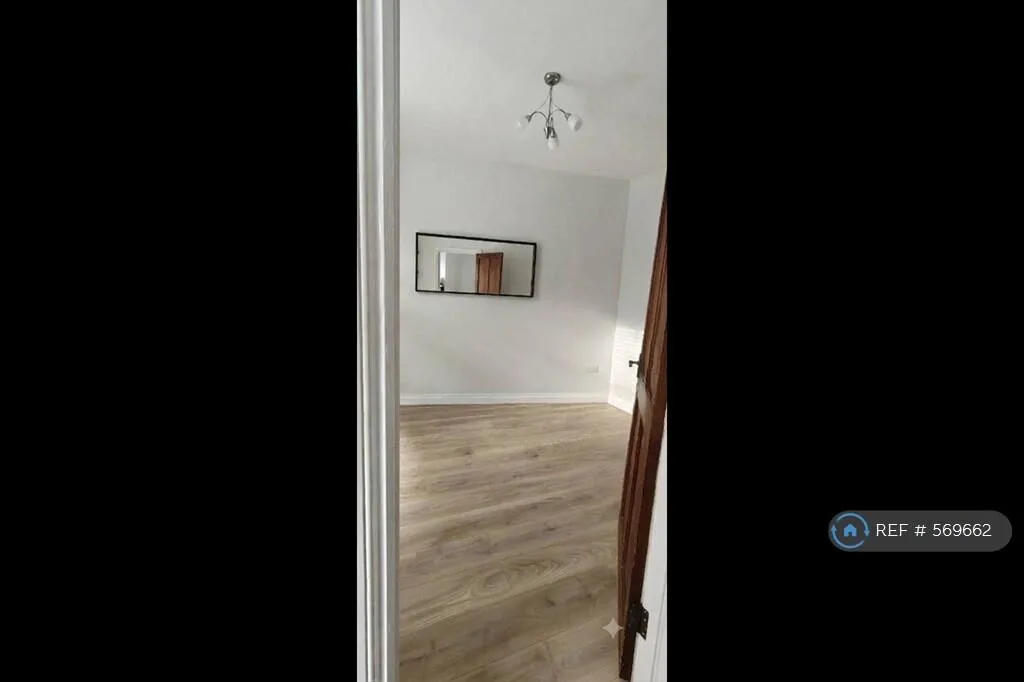 2 bedroom maisonette for rent