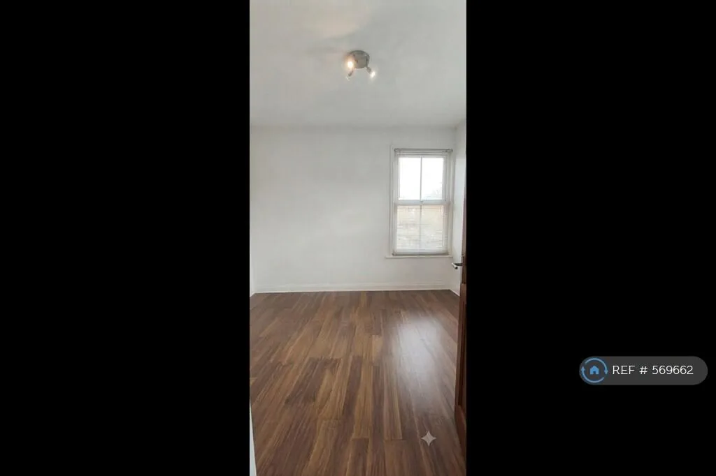 2 bedroom maisonette for rent