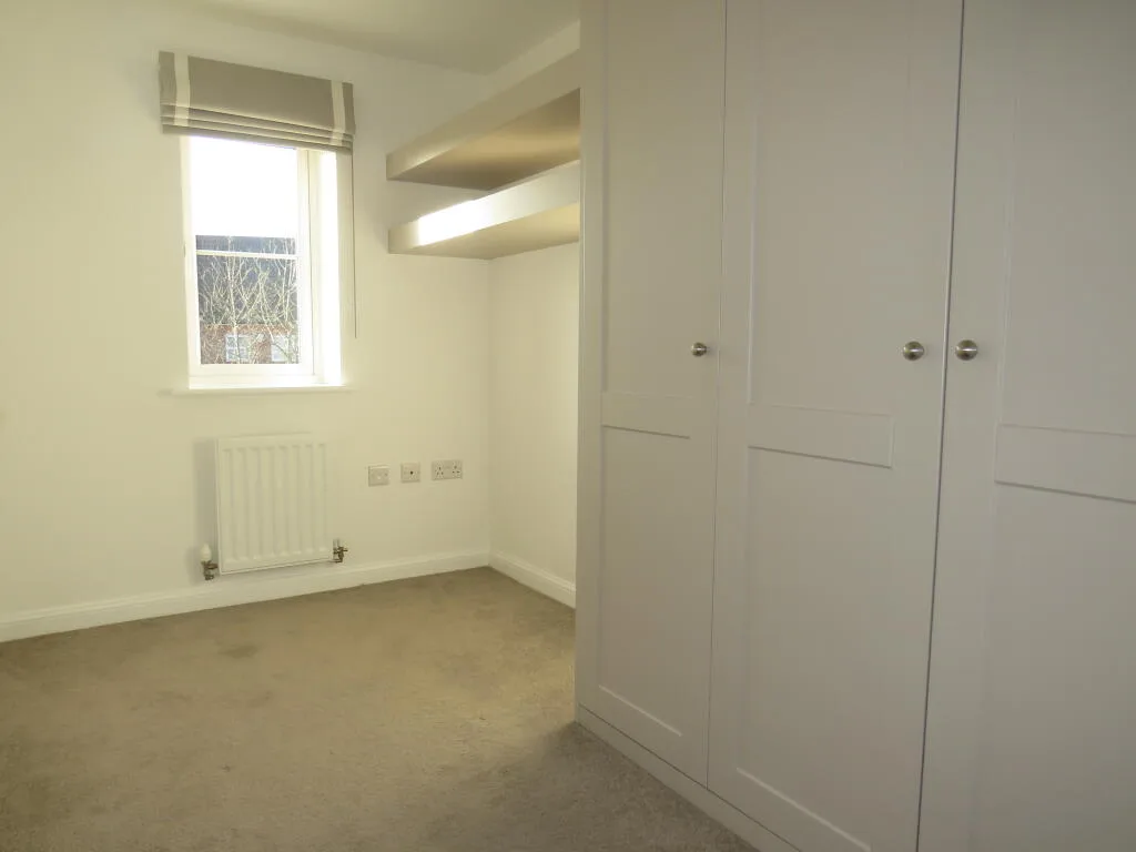 3 bedroom semi-detached house for rent