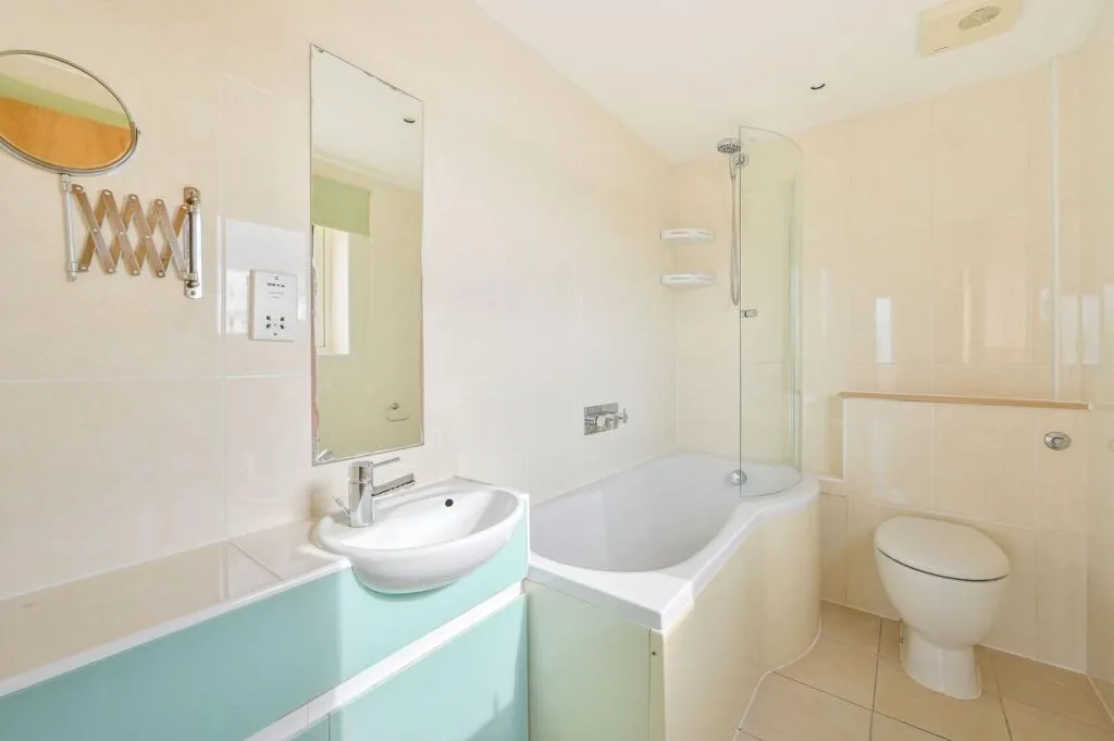 3 bedroom flat for rent
