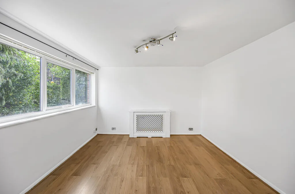 2 bedroom ground floor flat for rent