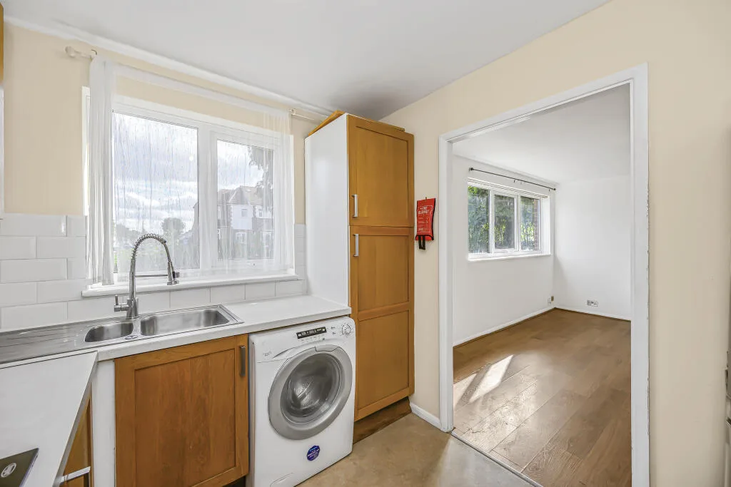 2 bedroom ground floor flat for rent