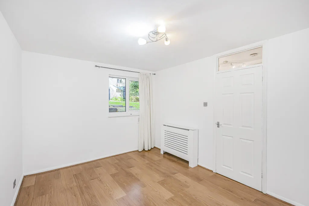2 bedroom ground floor flat for rent