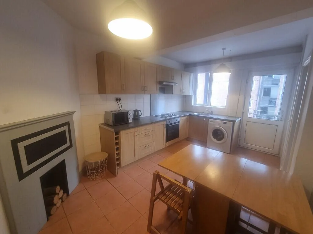 3 bedroom apartment for rent