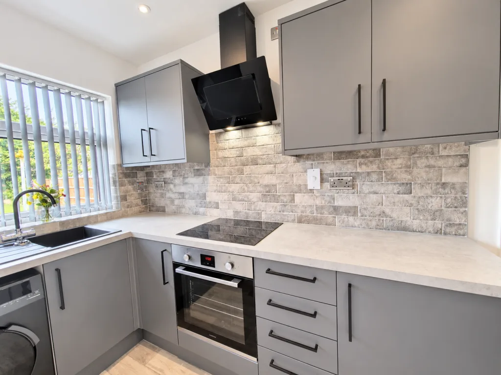 3 bedroom semi-detached house for rent