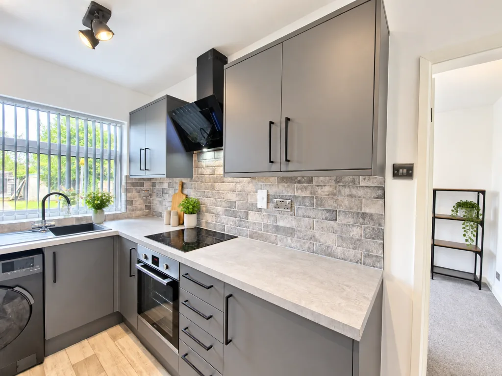3 bedroom semi-detached house for rent