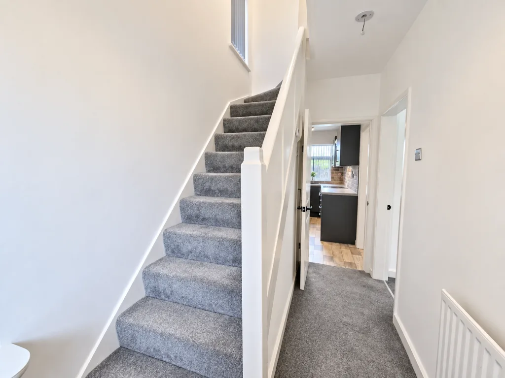 3 bedroom semi-detached house for rent